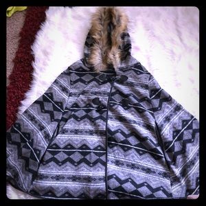 NWOT Warm Poncho 🖤